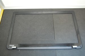 Ramka matrycy LCD Toshiba P75-A7200 FV GW KRK
