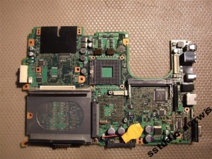 Płyta gł Fujitsu Siemens C1110 uszkodzona FV KR