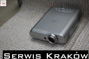 Projektor uszkodzony Toshiba TLP-B2 ultra FVAT KRK